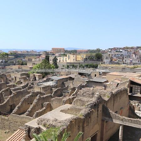 Hercules House - Il Riposo Degli Eroi Bed & Breakfast Ercolano Exterior photo